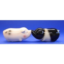 Mwah Salt And Pepper  Pigs Statue